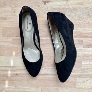 Y2K Black Faux Suede Kitten Wedge size 7 Bandolino ballet kitten minimal vegan